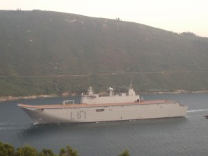 LHD JUAN CARLOS I saliendo de la ría de Ferrol